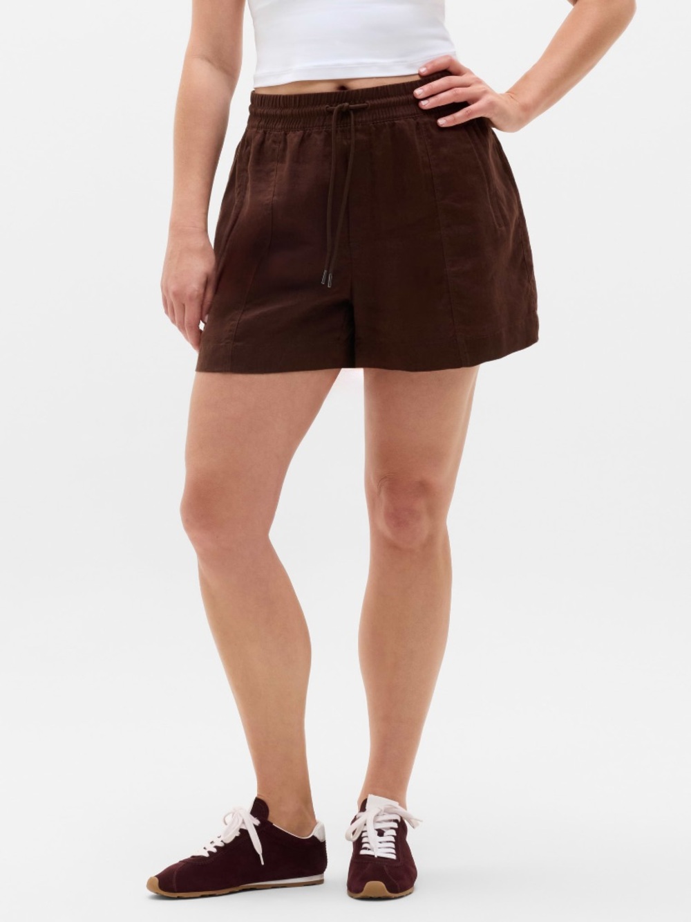 Athleta Retreat Linen 4” Mid-rise Short in Woodland - Picture 4 of 6